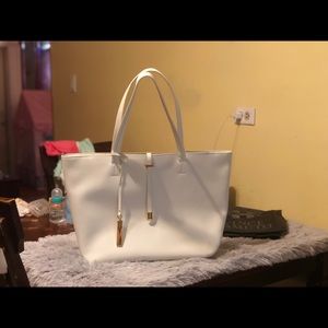Vince Camuto tote with original bag